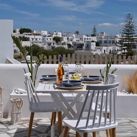 Stratos House * Naousa (Paros)